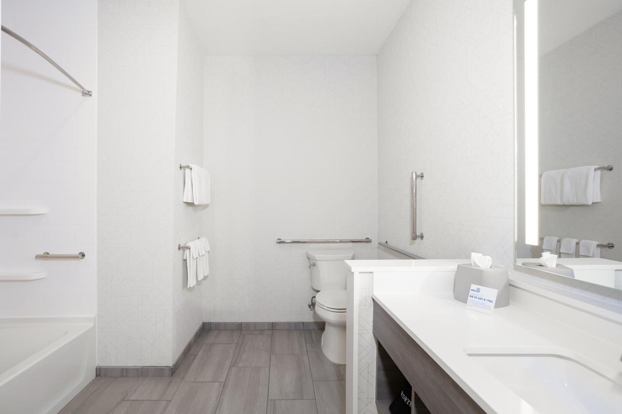Holiday Inn Express Hotel & Suites Sanford By Ihg Eksteriør bilde