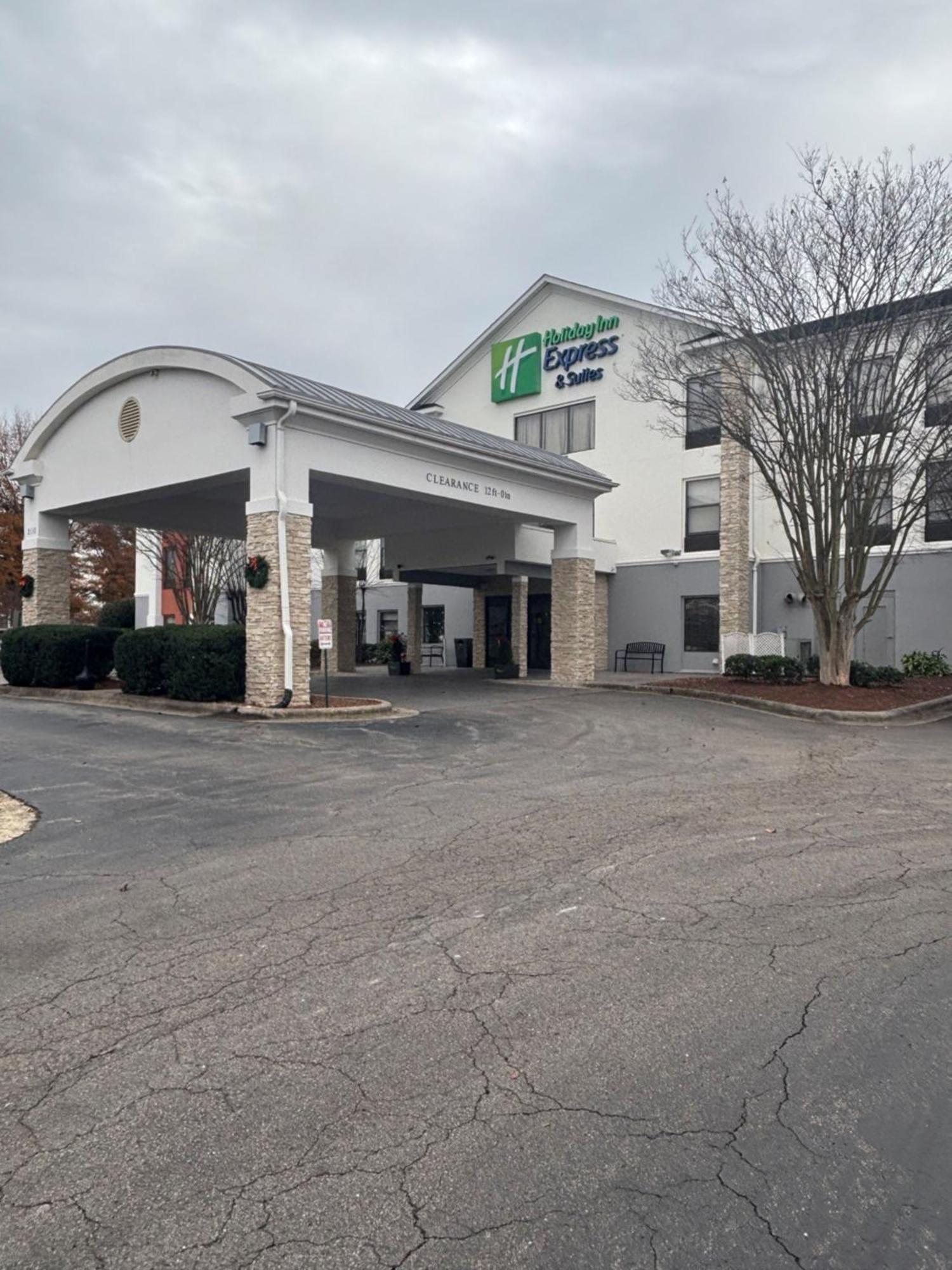 Holiday Inn Express Hotel & Suites Sanford By Ihg Eksteriør bilde