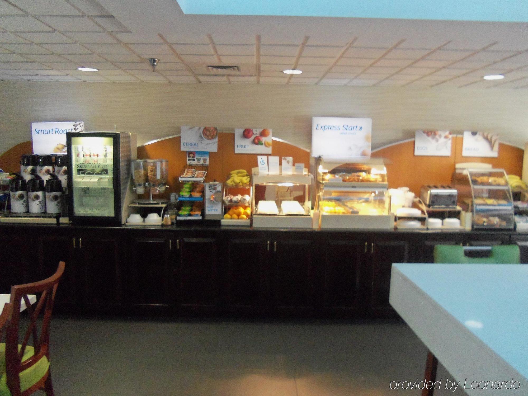 Holiday Inn Express Hotel & Suites Sanford By Ihg Eksteriør bilde
