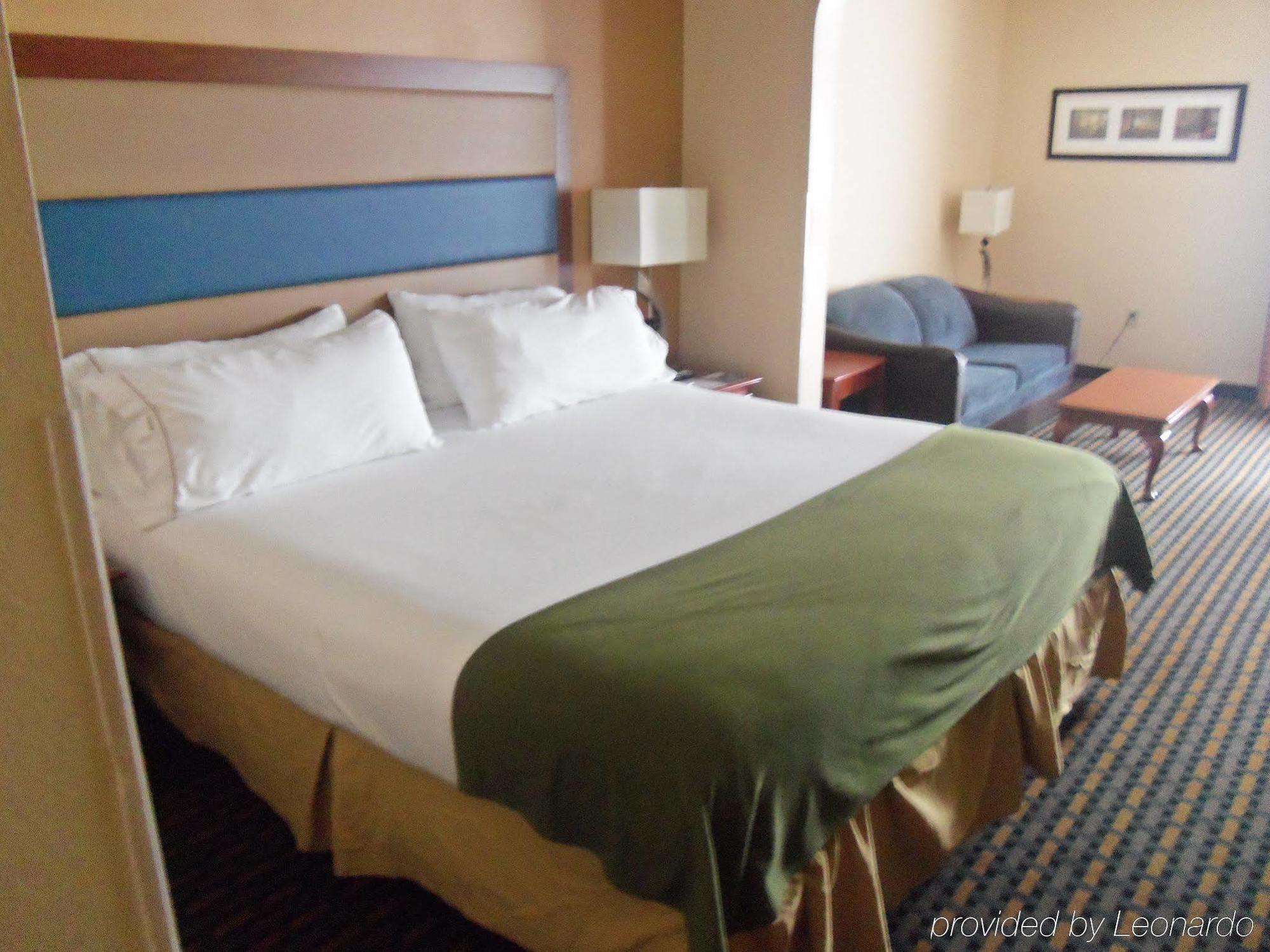 Holiday Inn Express Hotel & Suites Sanford By Ihg Eksteriør bilde